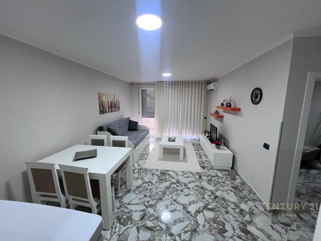 Shitet apartament 1+1 në Shëngjin – shumë pranë detit 🌊