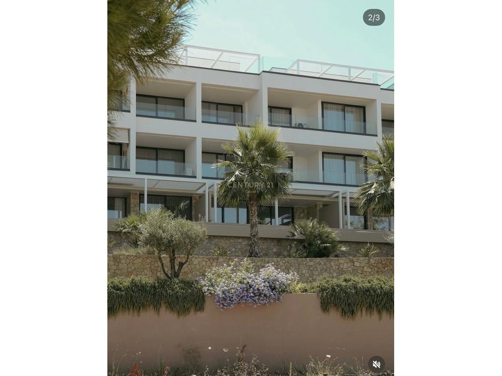 Apartament 2+1+2 në Rezidencën Elitare të Ujë të Ftohtë, me Pamje Spektakolare të Detit dhe Qytetit,Vlorë - Century 21 A...
