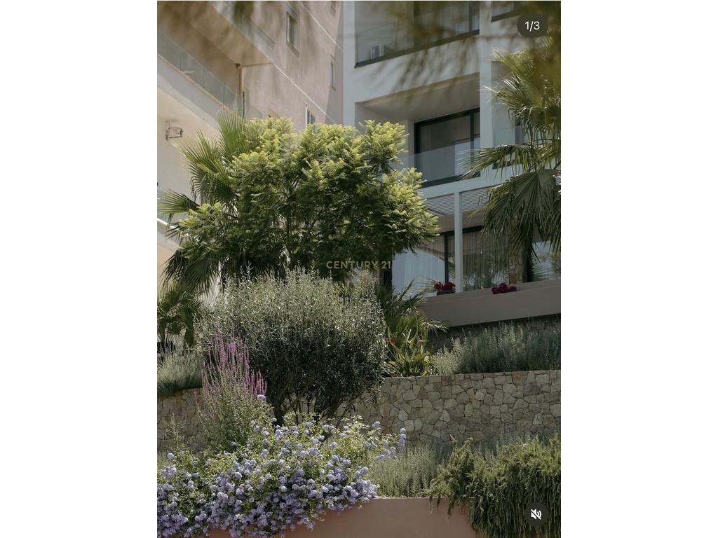 Apartament 2+1+2 në Rezidencën Elitare të Ujë të Ftohtë, me Pamje Spektakolare të Detit dhe Qytetit,Vlorë - Century 21 A...