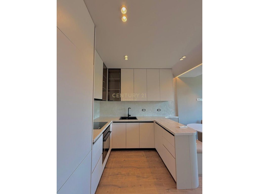 Apartament 1+1 me qira tek Myslym Shyri