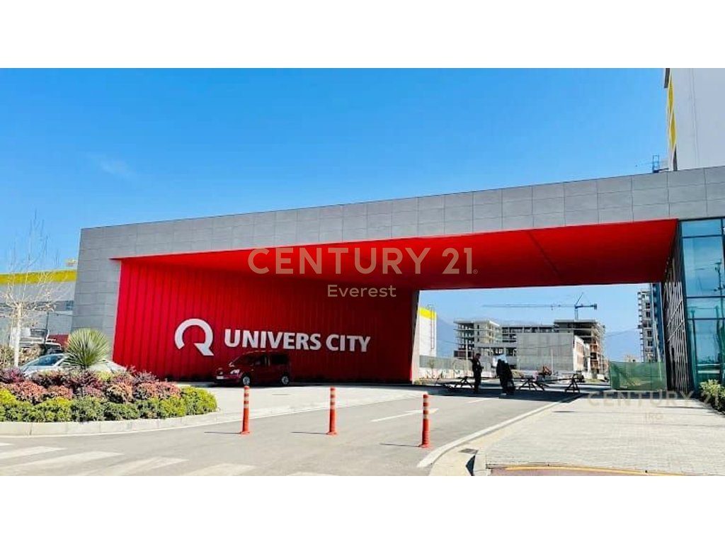 UNIVERS CITY, AMBJENT KOMERCIAL PER QERA!