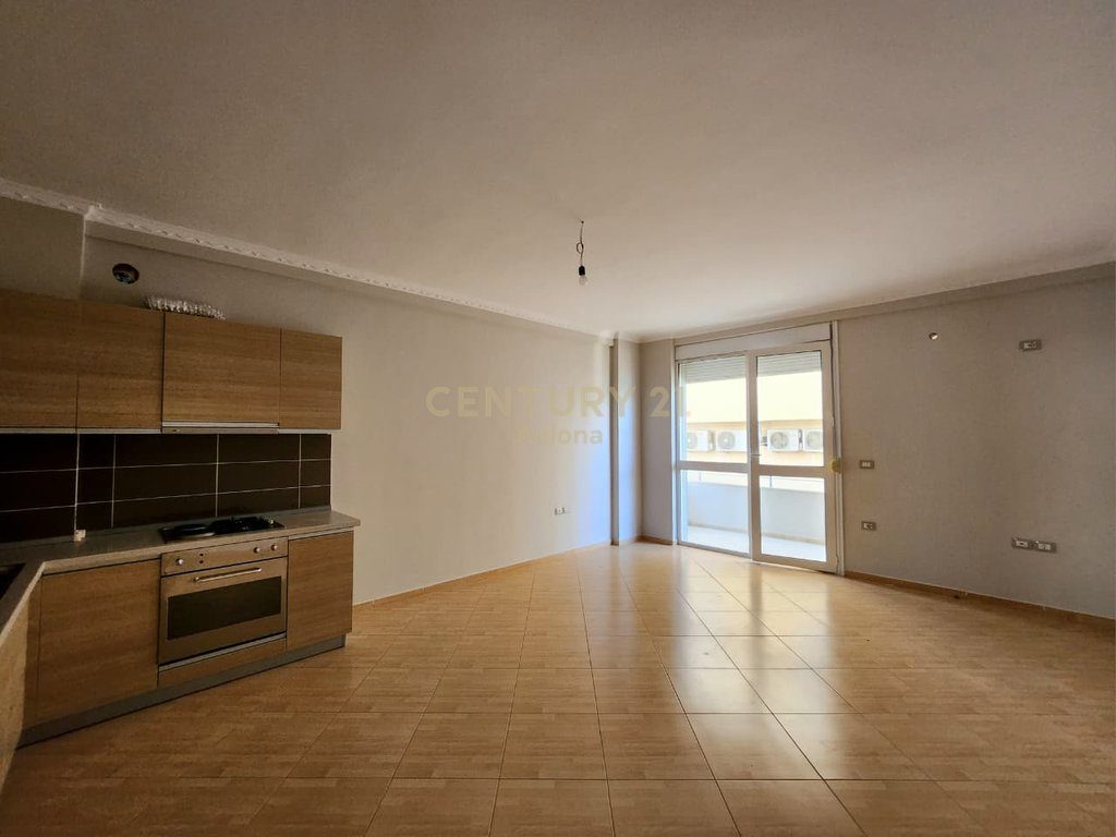 Apartament 1+1 në Shitje përballë Kalasë, Uji i Ftohtë