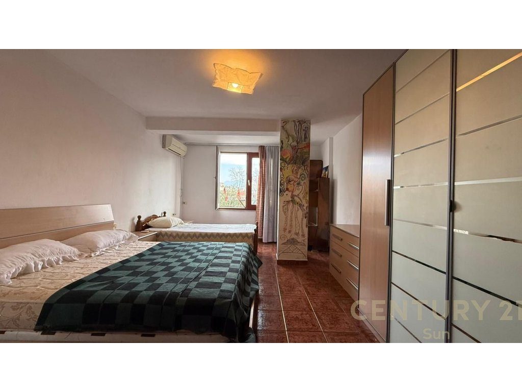 ZOGU I ZI, JAPIM ME QIRA APARTAMENT 2+1 !