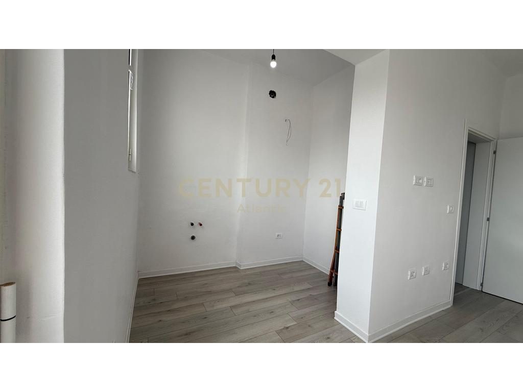 Apartament 2+1 në shitje në Çezma e ferrës, Durrës - 82,000€ | 70 m²