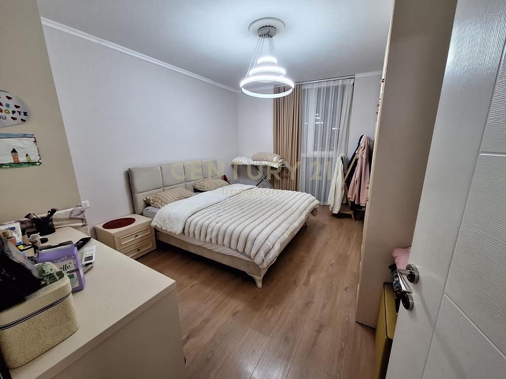 Apartament 1+1 për shitje në Yzberish