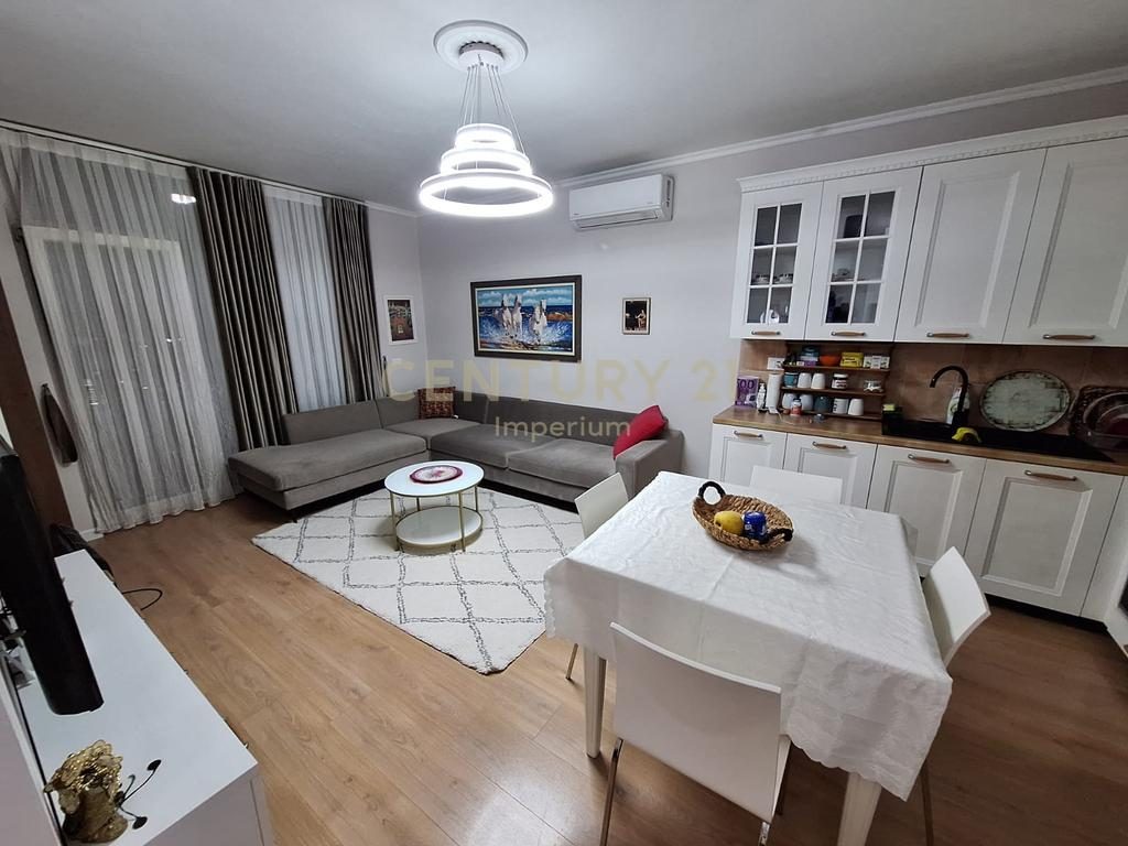 Apartament 1+1 për shitje në Yzberish