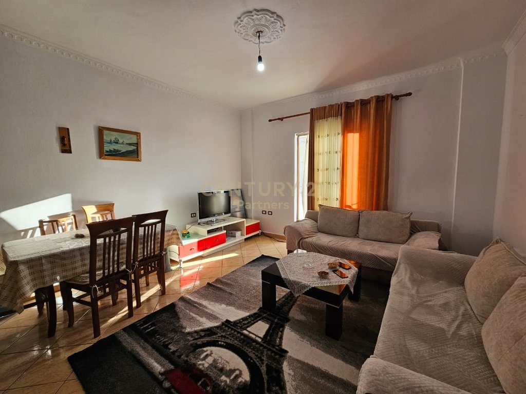 Shesim apartament 1+1 me dy ballkone ne Don Bosko