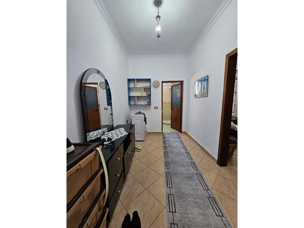 Shesim apartament 1+1 me dy ballkone ne Don Bosko