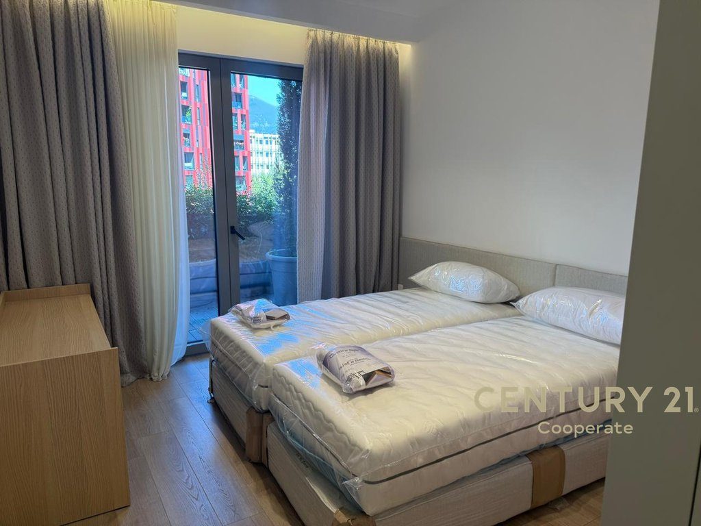 JAPIM ME QIRA APARTAMENT 2+1+2 NË LION RESIDENCE TIRANË, PRANË AIR ALBANIA