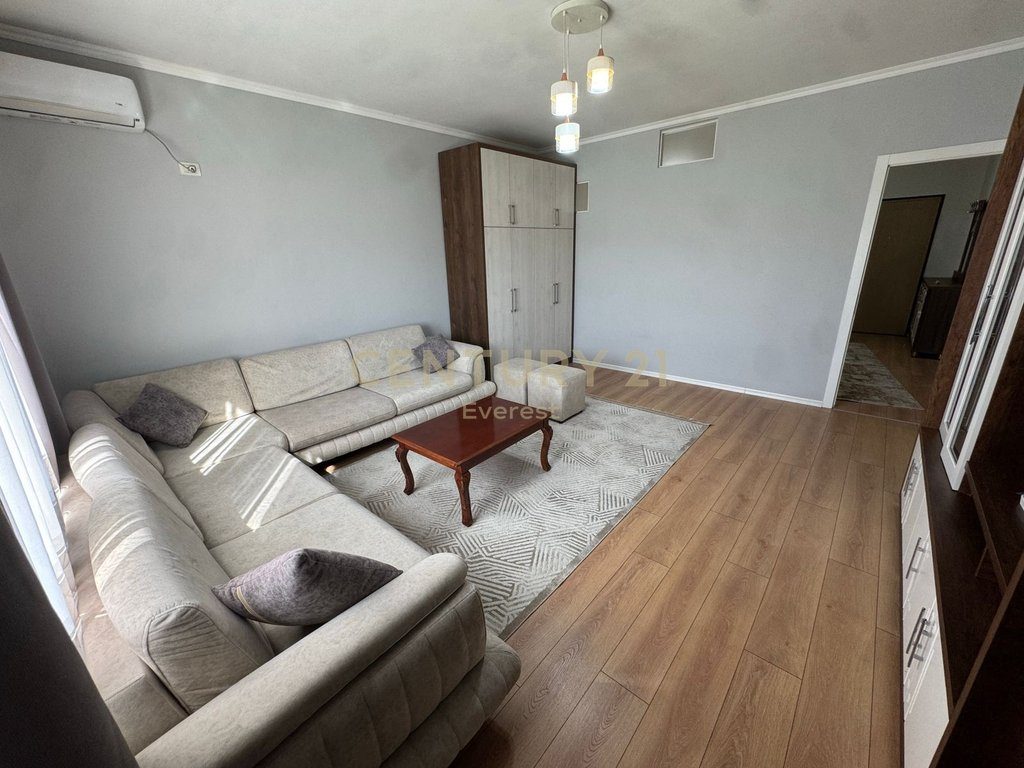 KOPSHTI BOTANIK, APARTAMENT 2+1+2 PER QIRA