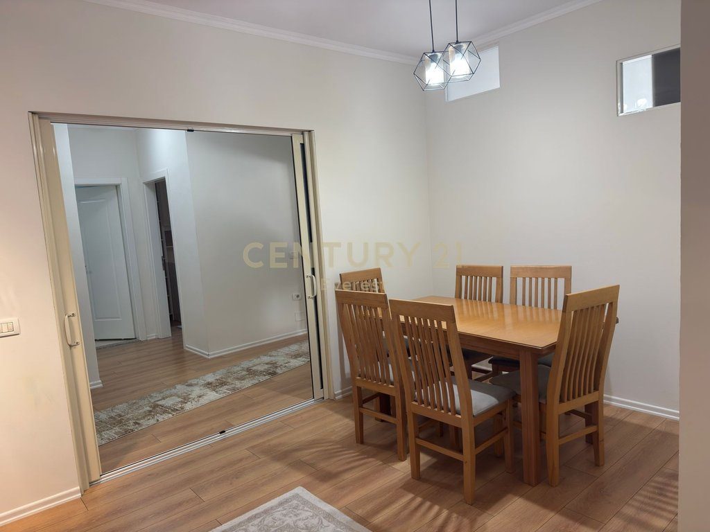 KOPSHTI BOTANIK, APARTAMENT 2+1+2 PER QIRA