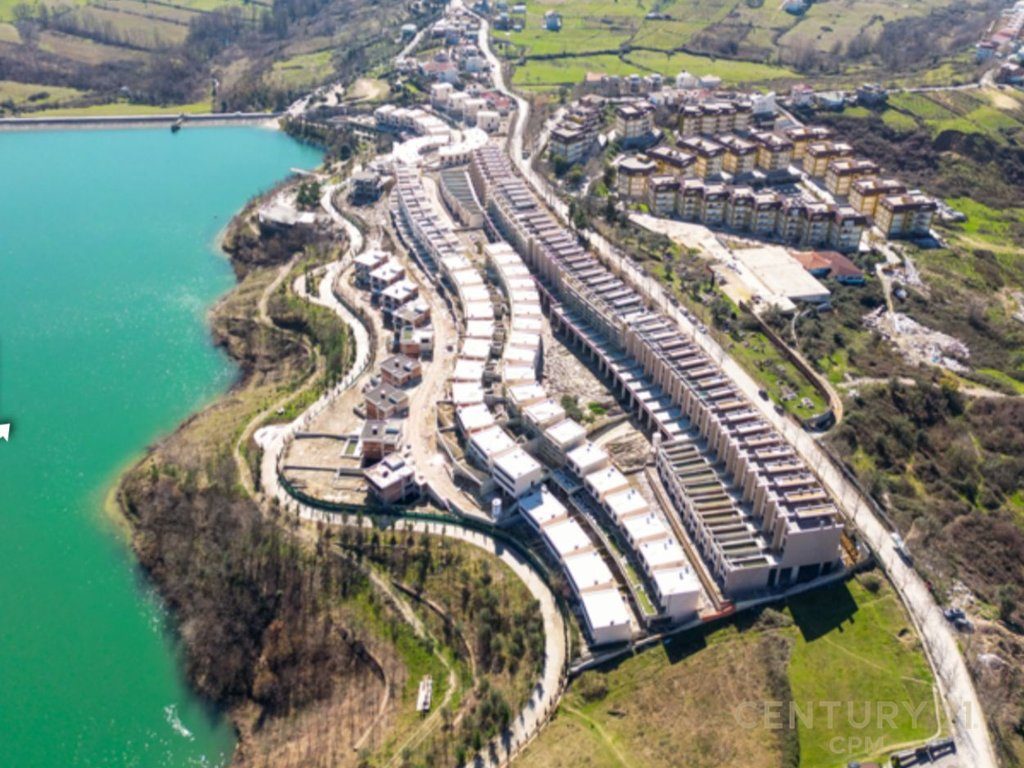 Shitet Vile tek SWAN LAKE RESIDENCE