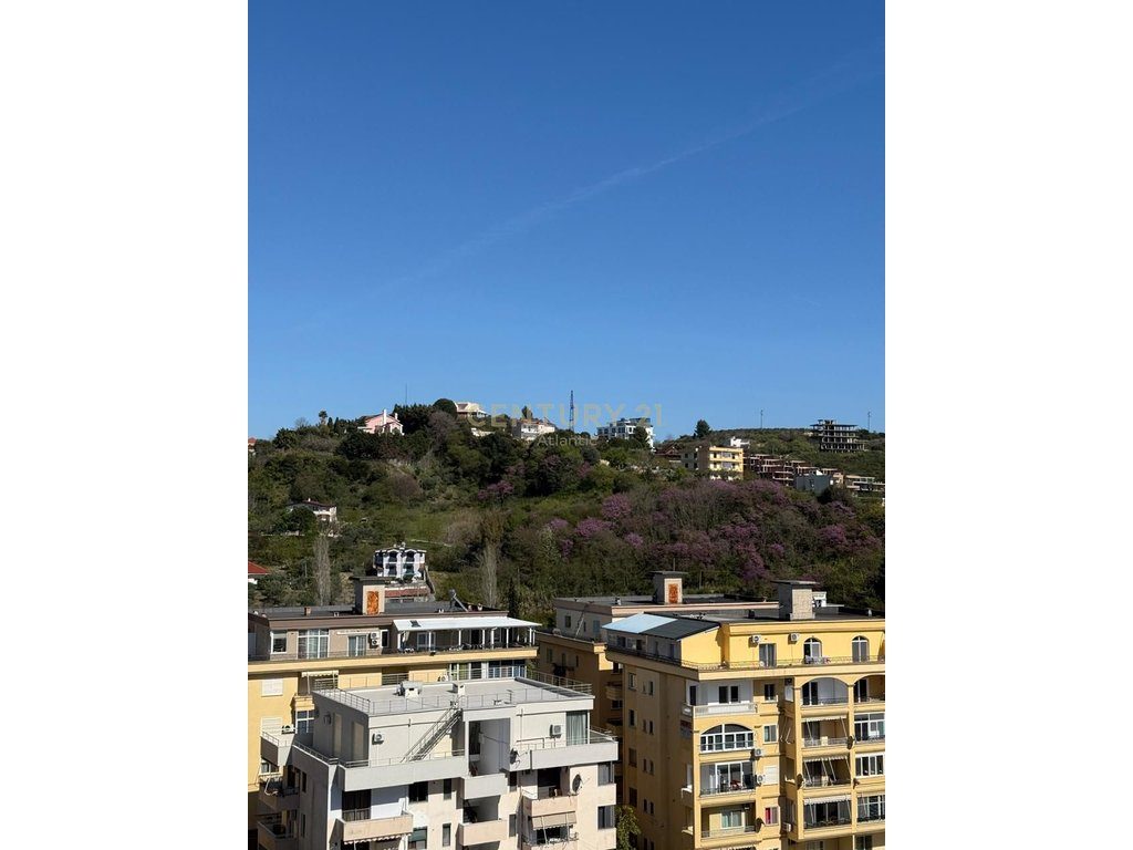 SHITET APARTAMENT 1+1 TEK SHKEMBI KAVAJES!
