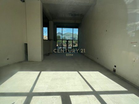 Ambient Komercial  Për Shitje në Bulevardi i Ri, Tiranë - 164,640€ | 58.8 m²