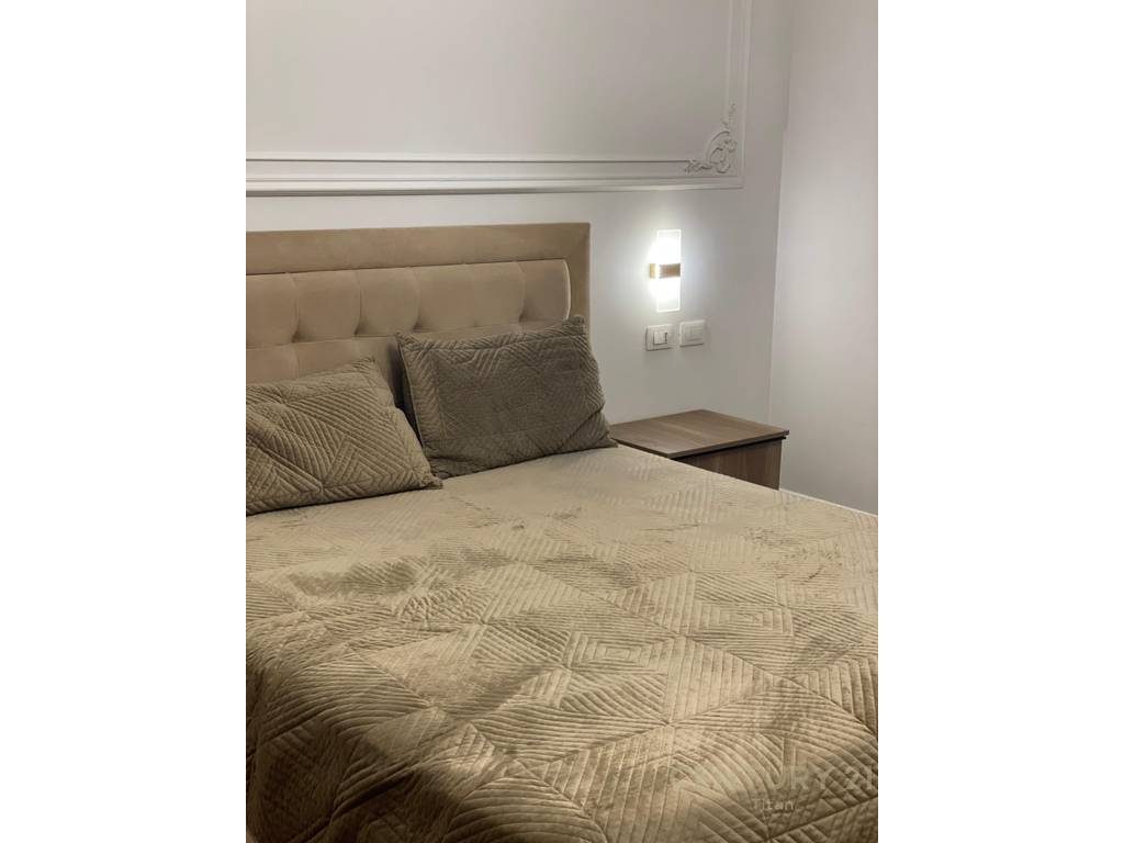 Jepet me qira apartament 3+1+2+parkim ne Fiori Di Bosko