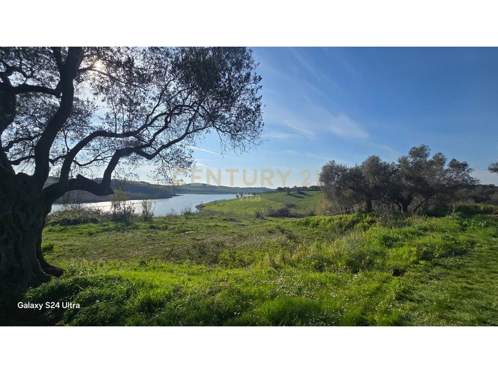TOKE  PER SHITJE NE MAMINAS , DURRES – PRANE LIQENIT !!!