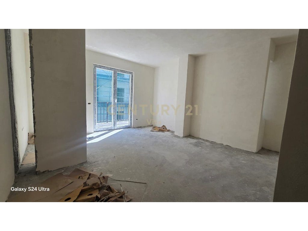 SHITEN APARTAMENTE 1+1 NE GOLEM NDERTIM I RI UNIK !