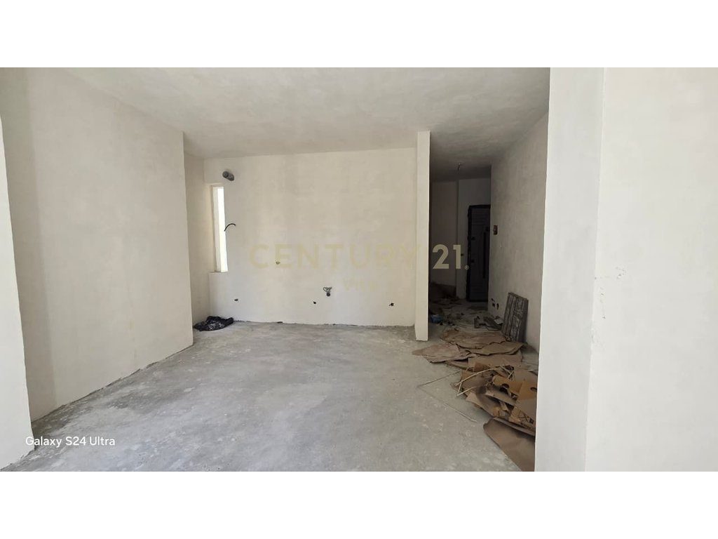 SHITEN APARTAMENTE 1+1 NE GOLEM NDERTIM I RI UNIK !