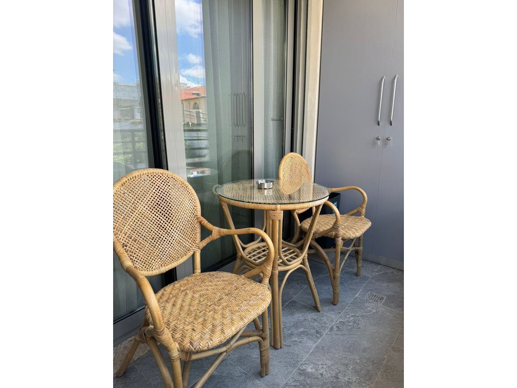 GJIMNAZI PARTIZANI, SUPER APARTAMENT 1+1 PER QIRA