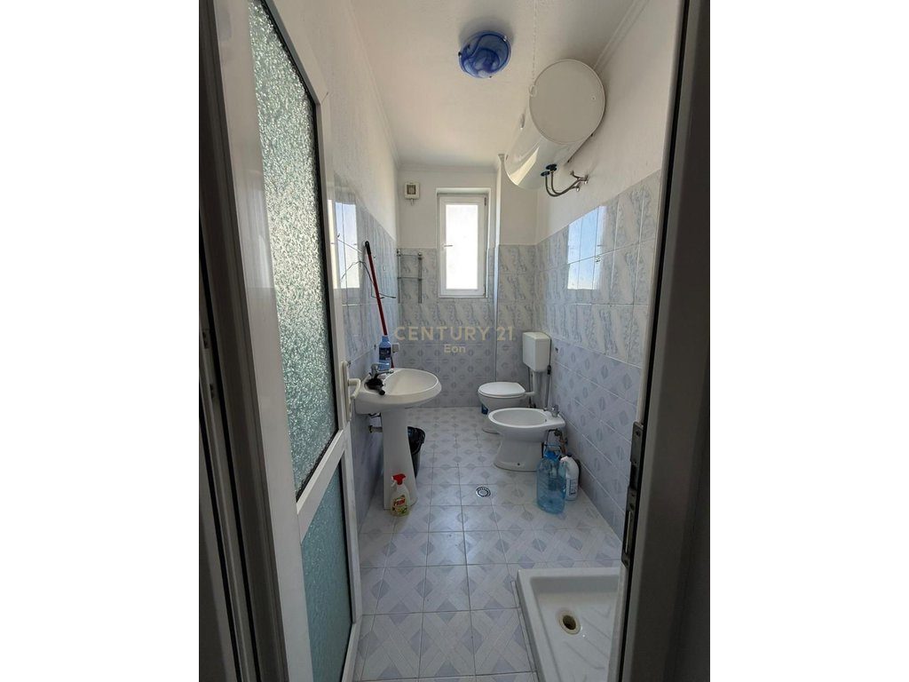Apartament 1+1 per shitje ne Durres,Plazh