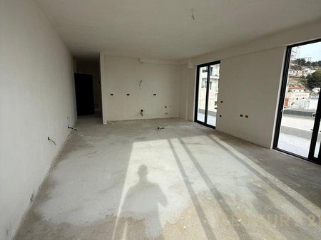 Penthouse per shitje ne Sarande