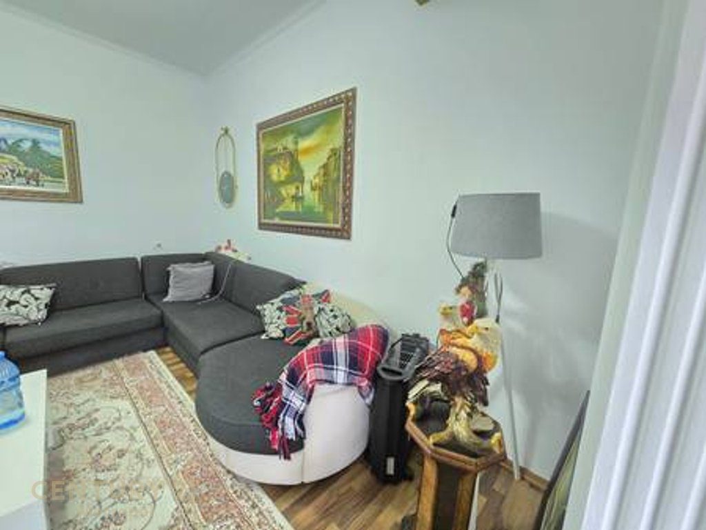 Japim me qira apartament 2+1 në Sauk, pranë Akademisë së Policisë