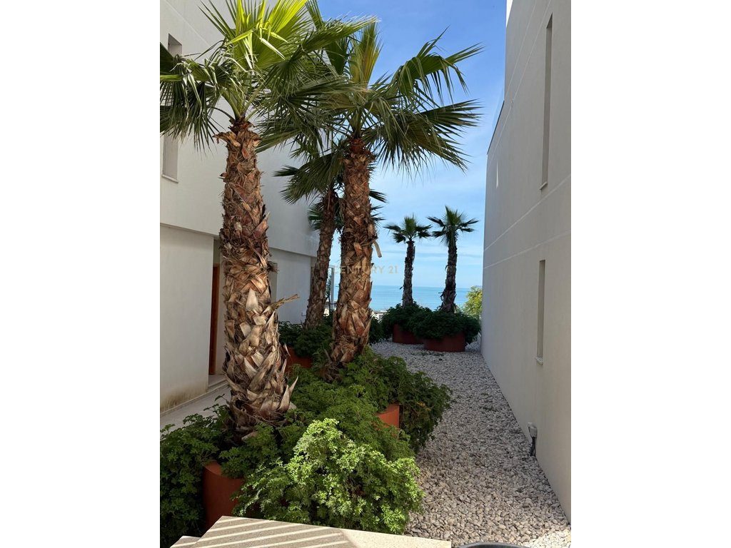SHESIM PENTHOUSE NE NJE ZONE ELITARE NE VLORE ME PAMJE FULL DET !