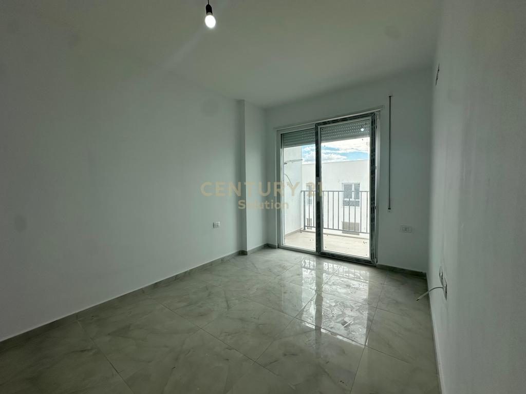 APARTAMENT 1+1 PER SHITJE NE GOLEM !