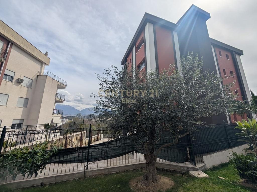 Godinë multifunksionale për qira – Kodra e Diellit, Tiranë