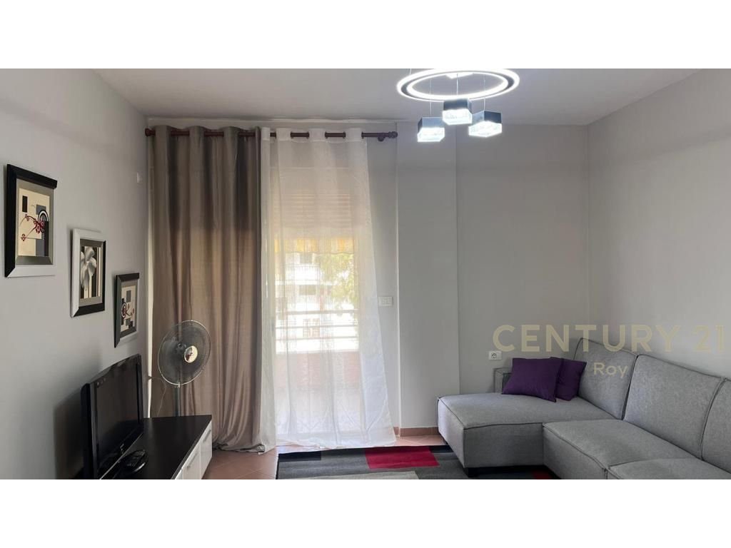 JEPET ME QIRA APARTAMENT 1+1 , GOLEM !