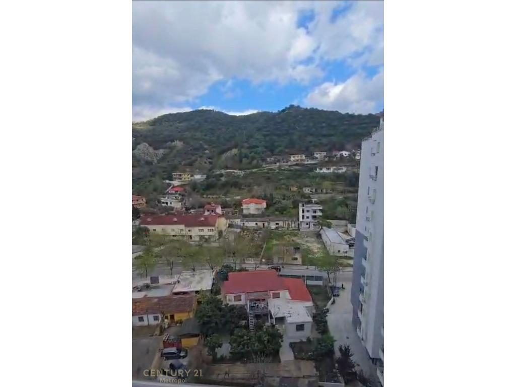 Studio Për Shitje në Lungomare, Vlorë !