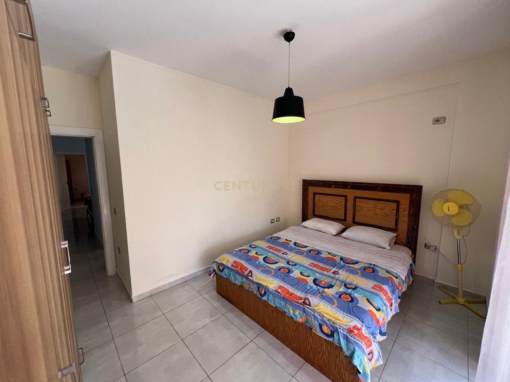 Apartament 3+1+2 Me Qira në Fresku, Tiranë