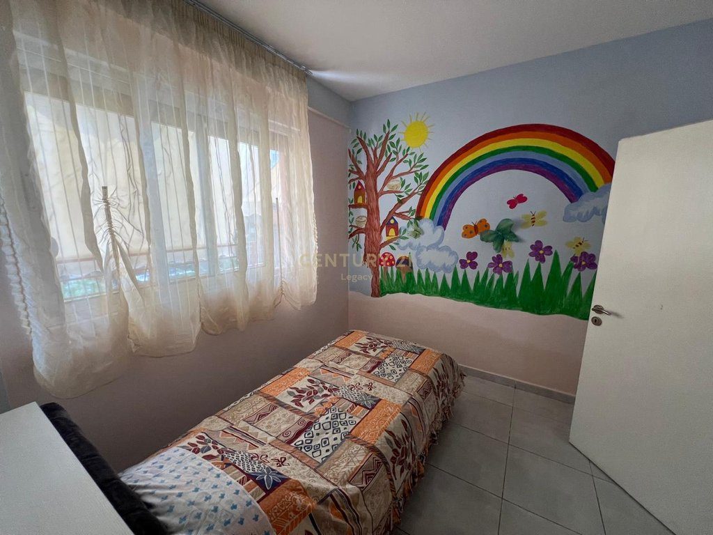 Apartament 3+1+2 Me Qira në Fresku, Tiranë