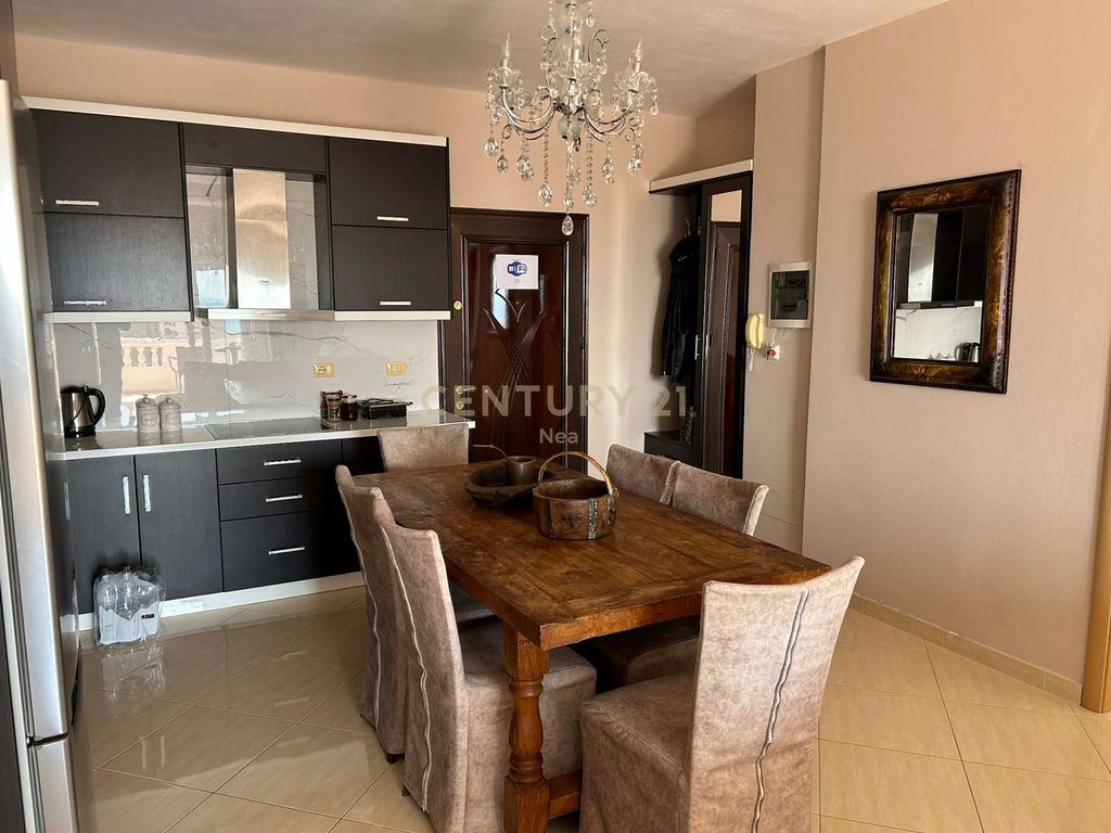 Apartament 2+1 Për Shitje në stadiumin , Sarandë - 210.000€ |