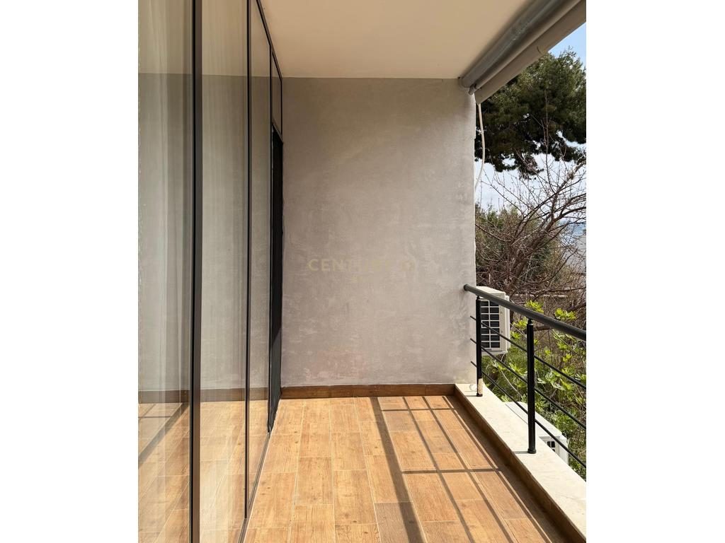 SHITET APARTAMENT 2+1+2 ME PAMJE DETI, VILA E ZOGUT DURRES !