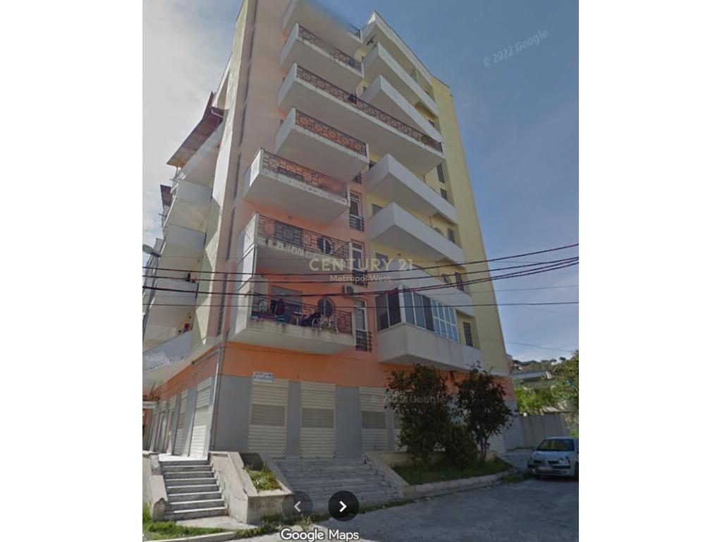 Dyqan në Shitje pranë Spitalit të Durrësit !