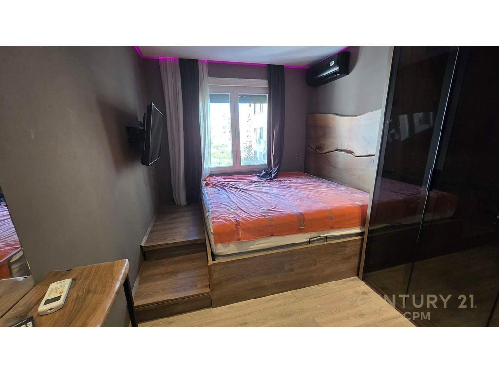 Shitet apartament 2+1+2 Ne Astir