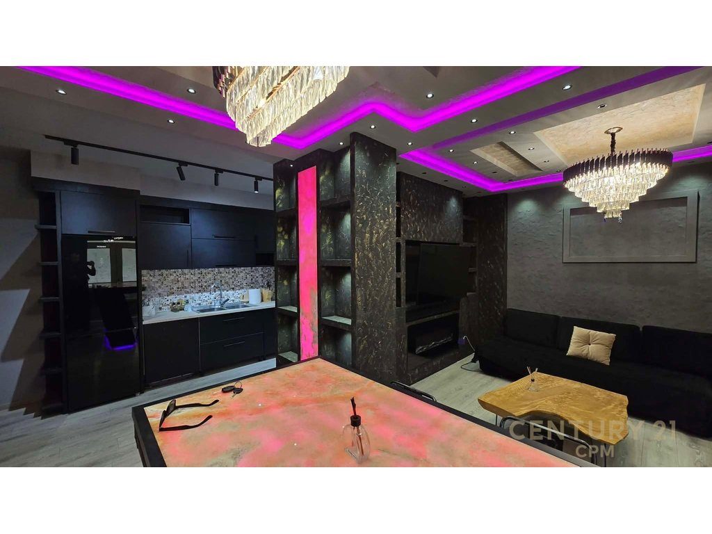 Shitet apartament 2+1+2 Ne Astir
