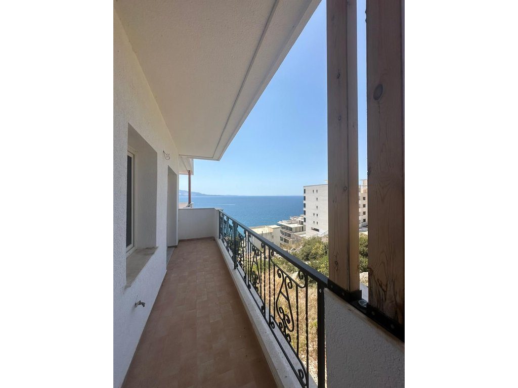 SARANDË, APARTAMENT SHESIM 2+1 ME PAMJE NGA DETI