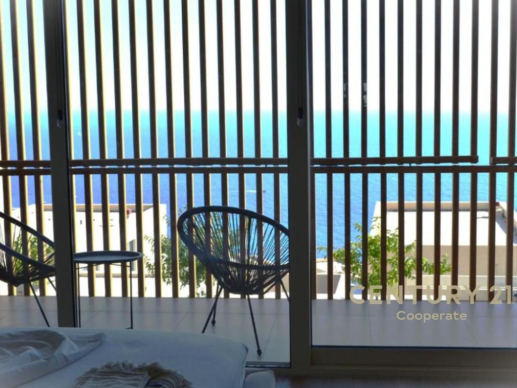 JAPIM ME QIRA SEZONALE - VILE NE GREEN COAST