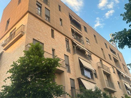 SHITET APARTAMENT 1+1 TEK TIRANA TOWER NE PORCELAN!