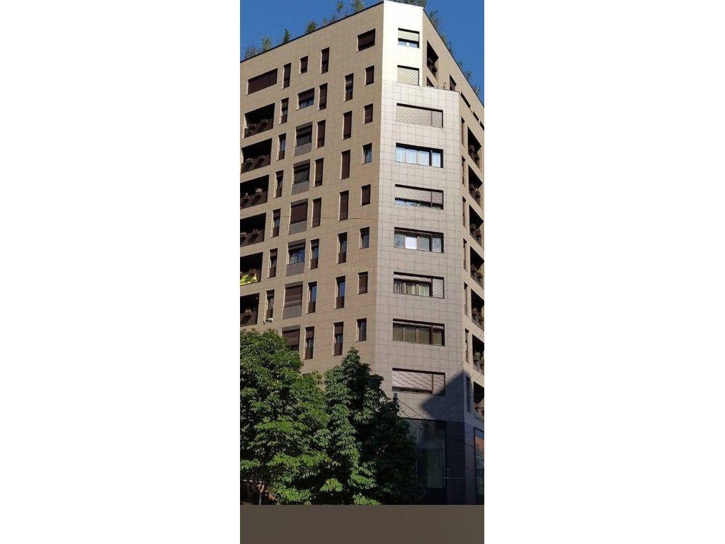 🏡 Apartament 1+1 me Qira – RRUGA E BARRIKADAVE – QENDËR, TIRANË! 700 € /Muaj