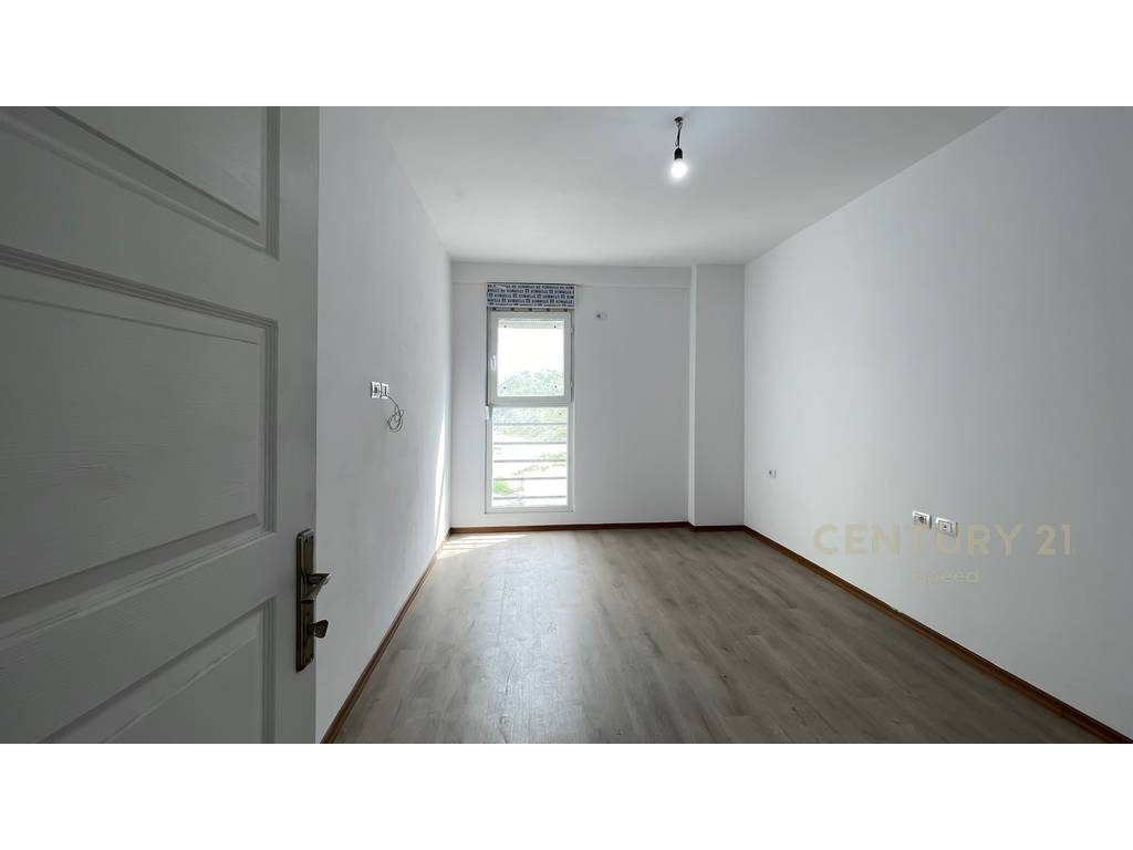 Apartament 2+1+2 Ne Rrugen 5 Maji per Qira