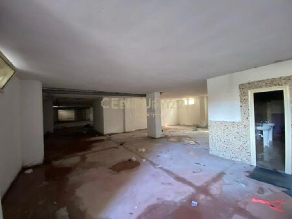 Ambient për qira në Plazh, Durrës