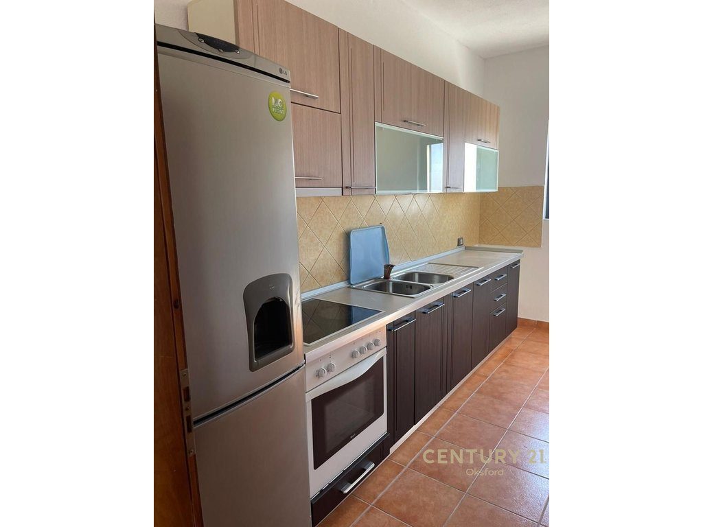 APARTAMENT  PËR QIRA 2+1 ME POST PARKIMI PRANE ISH DOGANES
