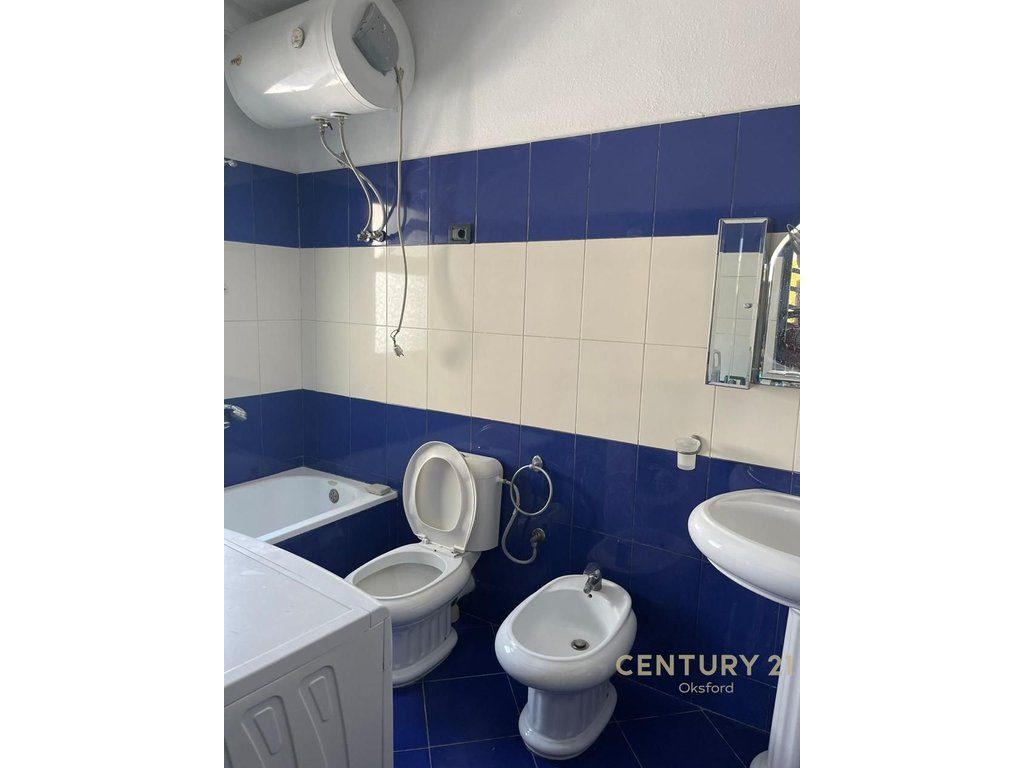 APARTAMENT  PËR QIRA 2+1 ME POST PARKIMI PRANE ISH DOGANES