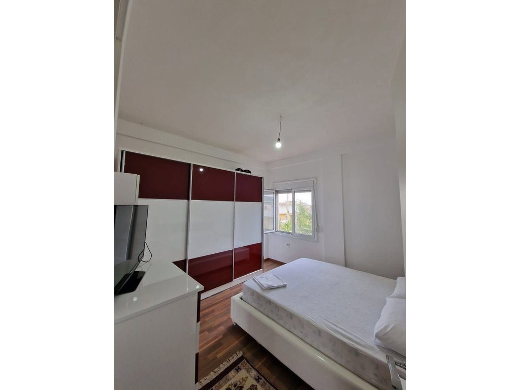 Apartament 2+1+ Verande Me Qira në , Vlorë