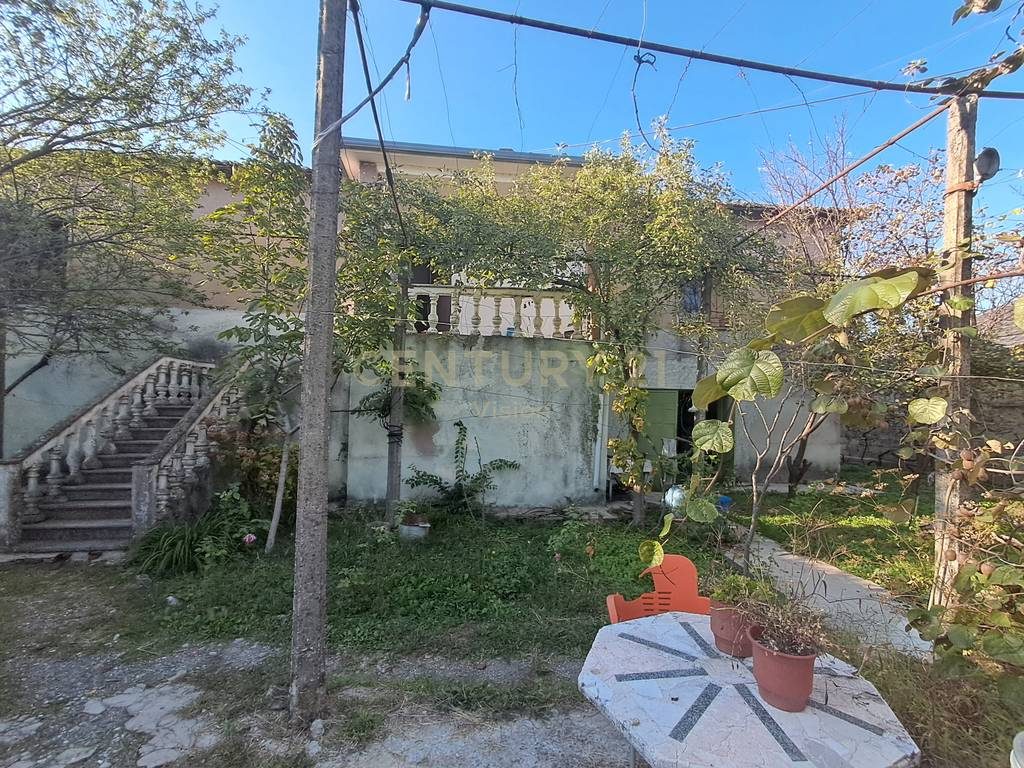 Shtëpi private 2-kateshe  Për Shitje në Tepe, Unaza Lindore, Shkodër | 1140 m²
