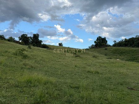 Toke per Shitje , Farke e Madhe