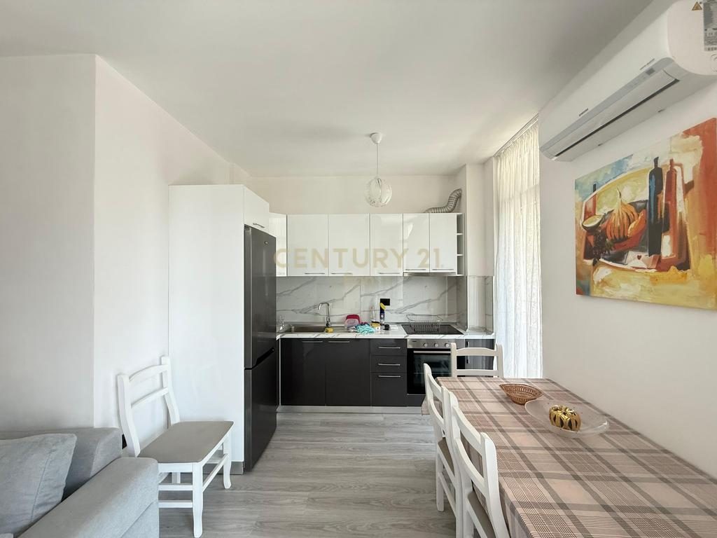 Jepet me Qira Apartament 1+1+Post Parkimi me Pamje Deti  Te White Hill Residence !